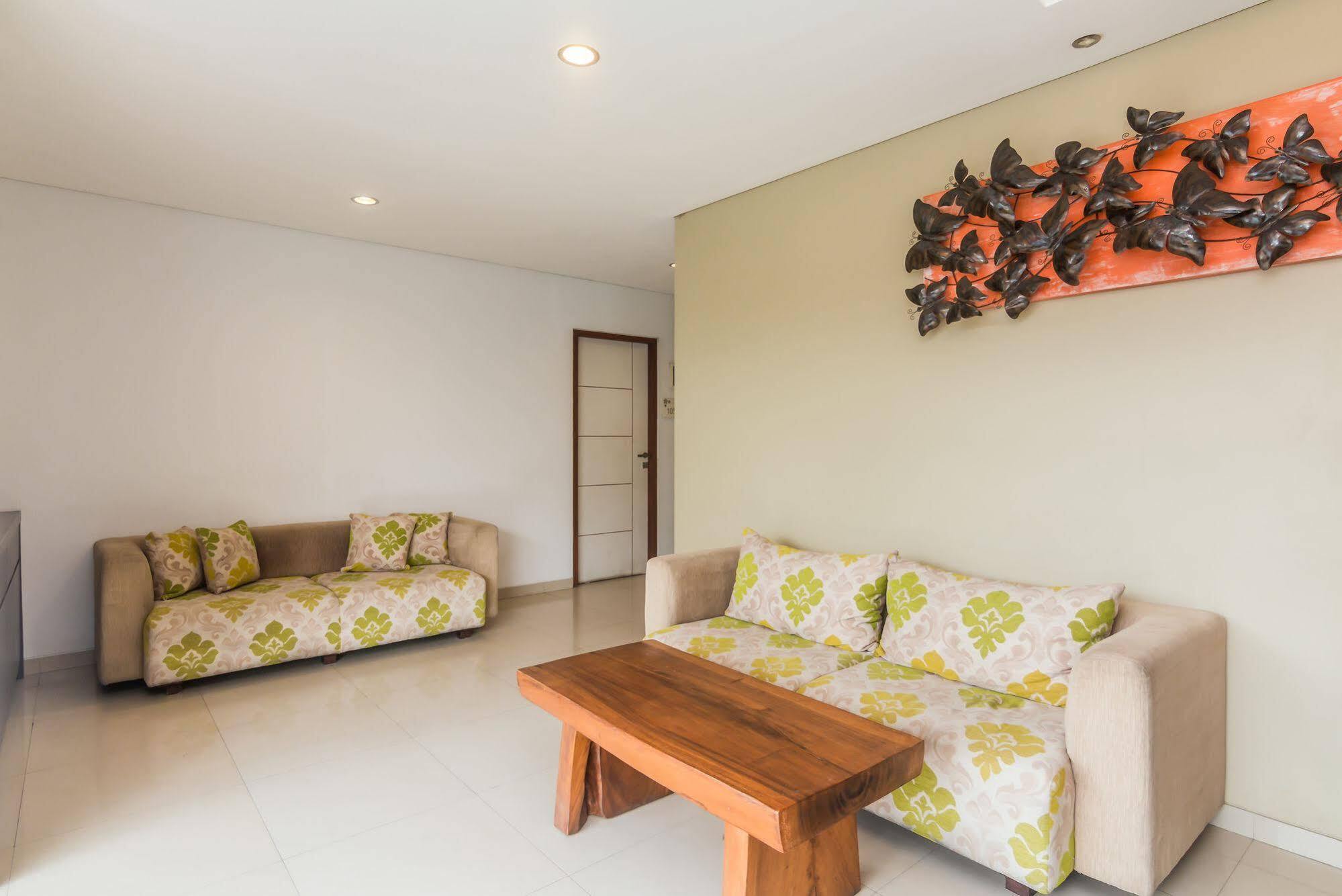 Zen Rooms Seminyak Mertanadi Luaran gambar